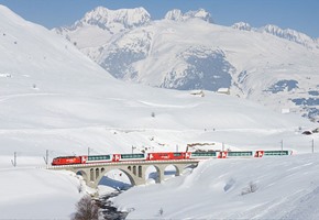 Glacier Express in winter